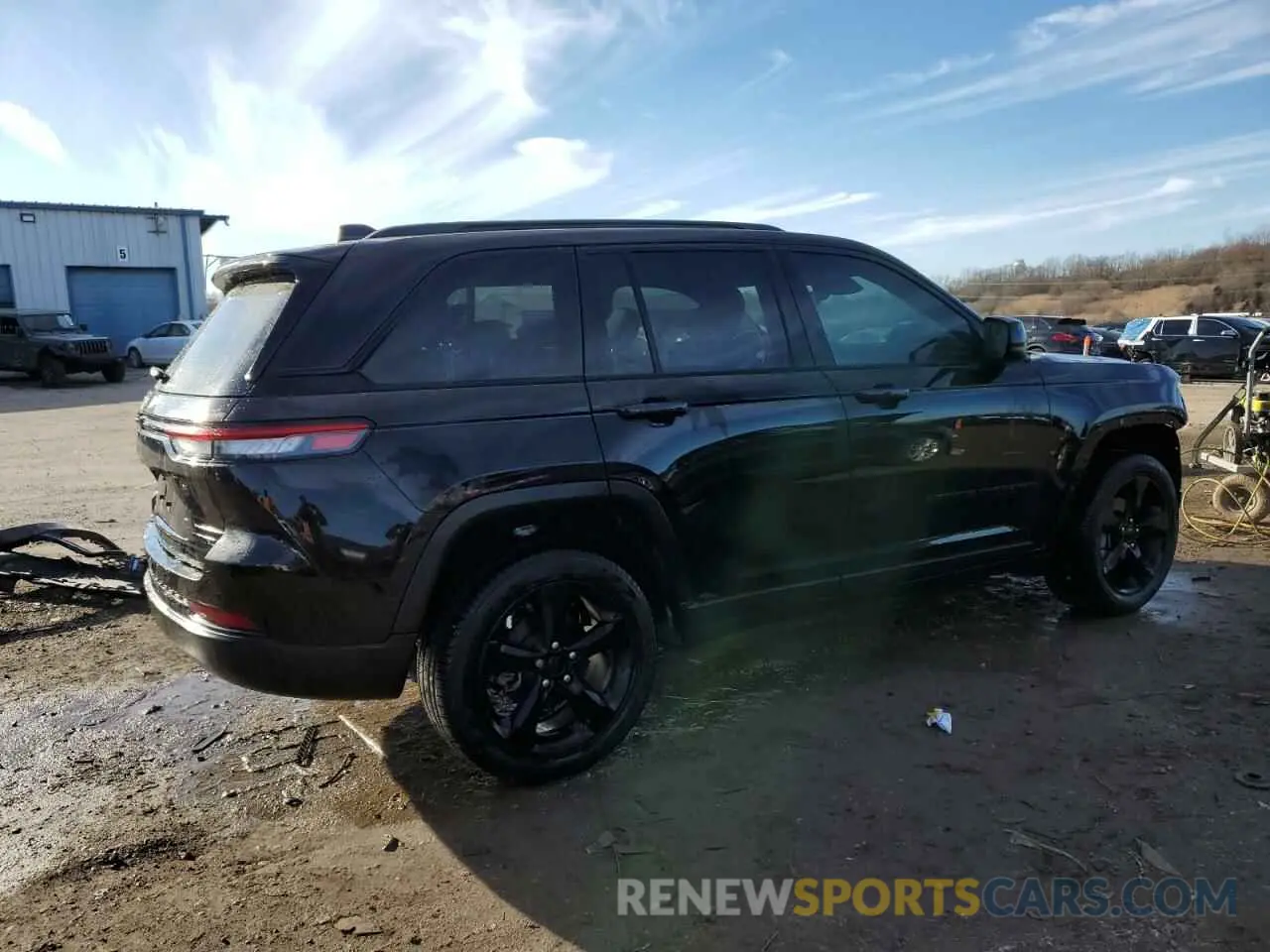 3 Photograph of a damaged car 1C4RJHBGXPC575275 JEEP GRAND CHER 2023