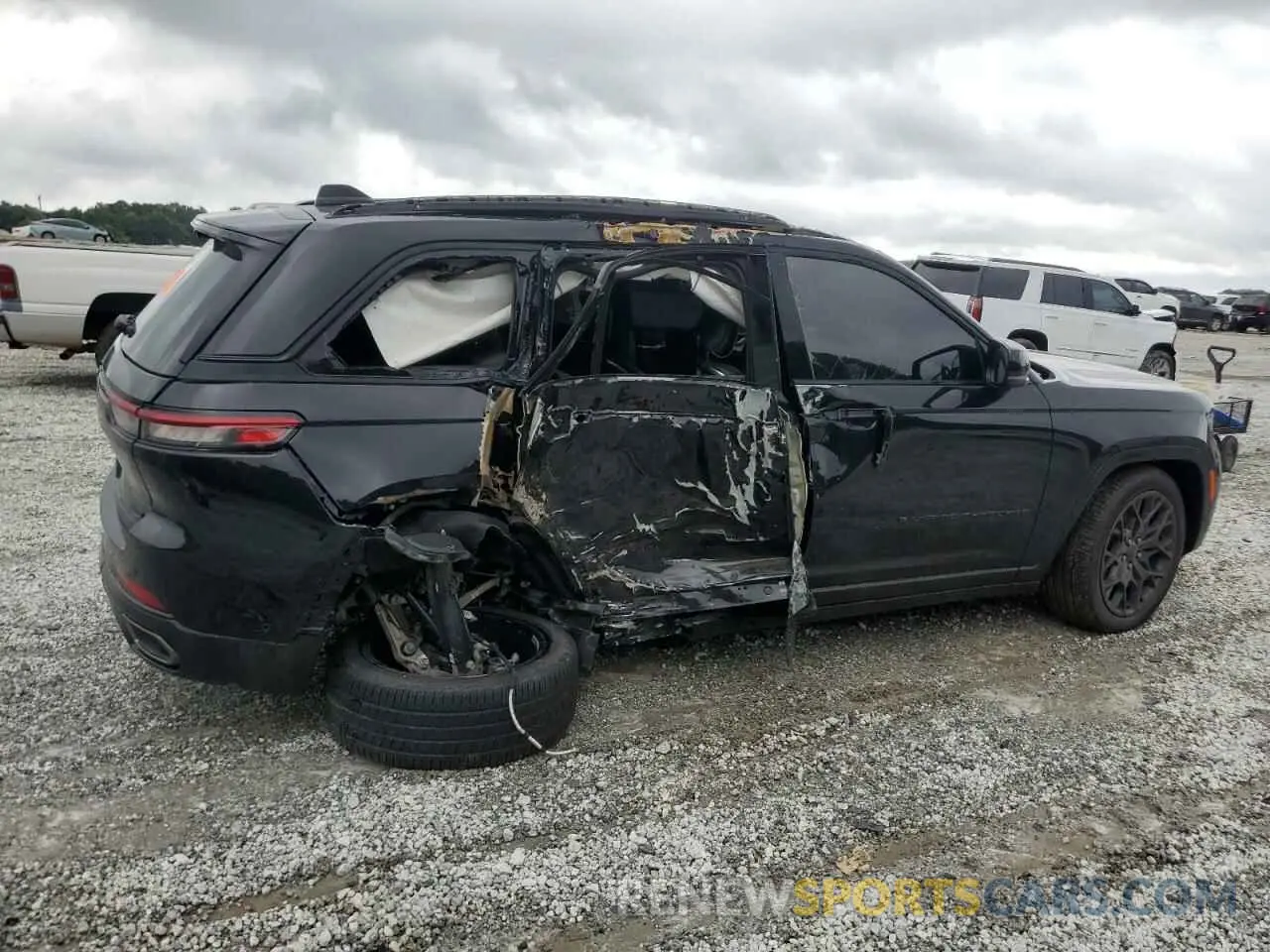 3 Photograph of a damaged car 1C4RJHET2PC500126 JEEP GRAND CHER 2023