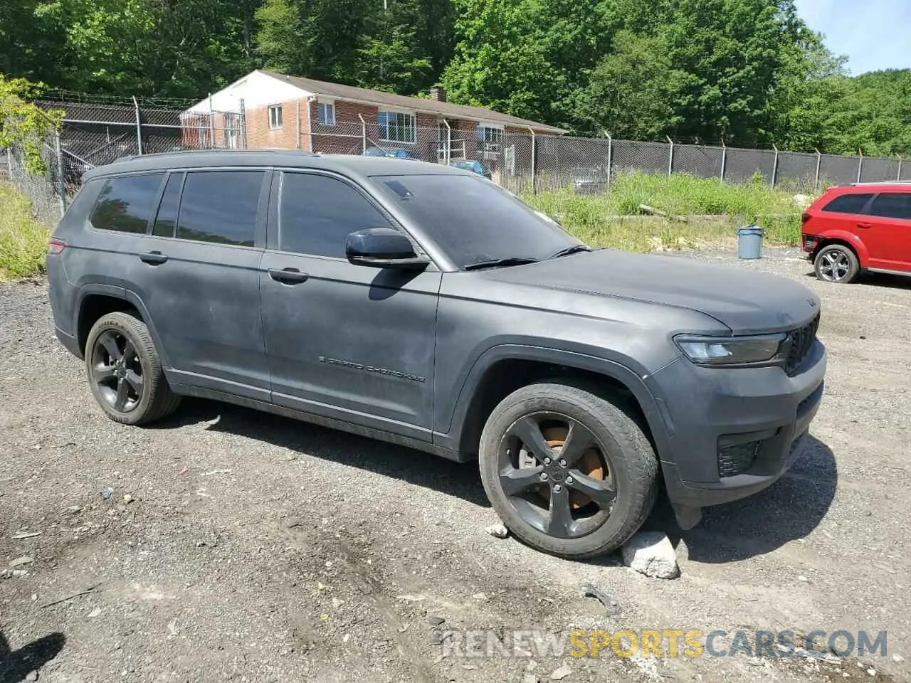 4 Photograph of a damaged car 1C4RJJAG7P8835370 JEEP GRAND CHER 2023