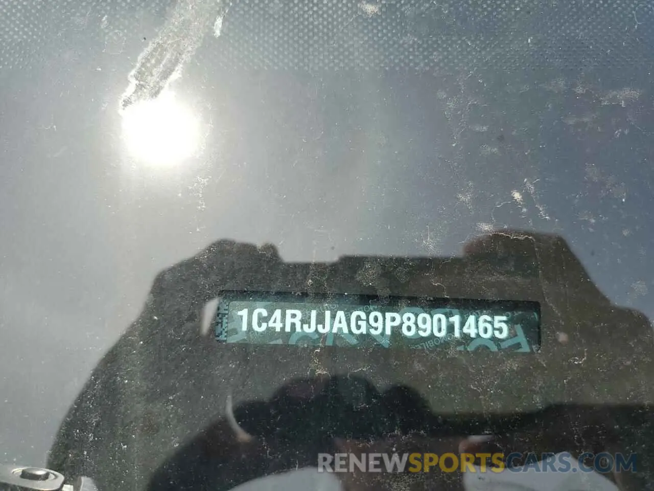 14 Photograph of a damaged car 1C4RJJAG9P8901465 JEEP GRAND CHER 2023