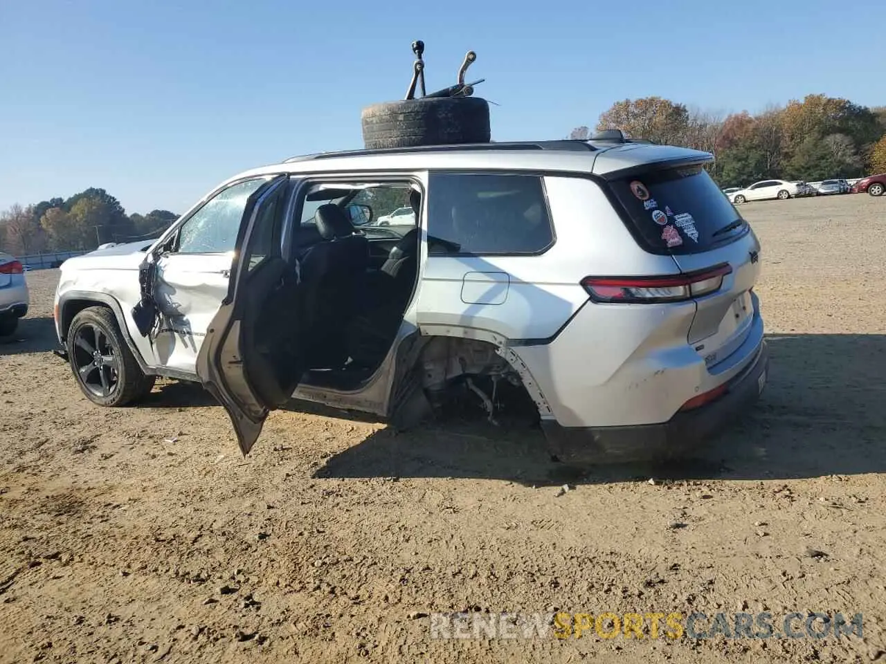 2 Photograph of a damaged car 1C4RJJAGXP8794569 JEEP GRAND CHER 2023