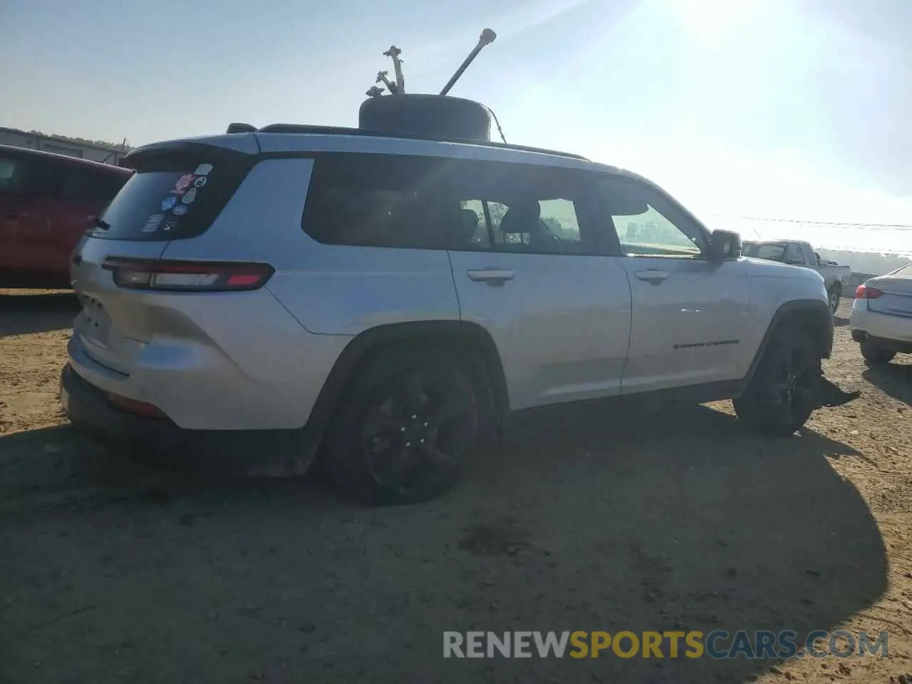 3 Photograph of a damaged car 1C4RJJAGXP8794569 JEEP GRAND CHER 2023