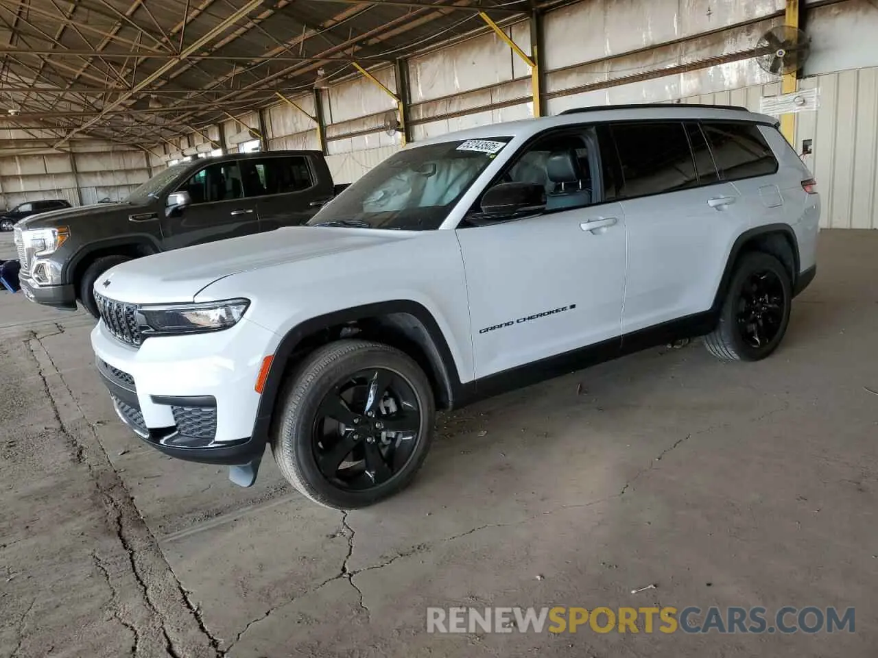 1 Photograph of a damaged car 1C4RJJAGXP8856505 JEEP GRAND CHER 2023