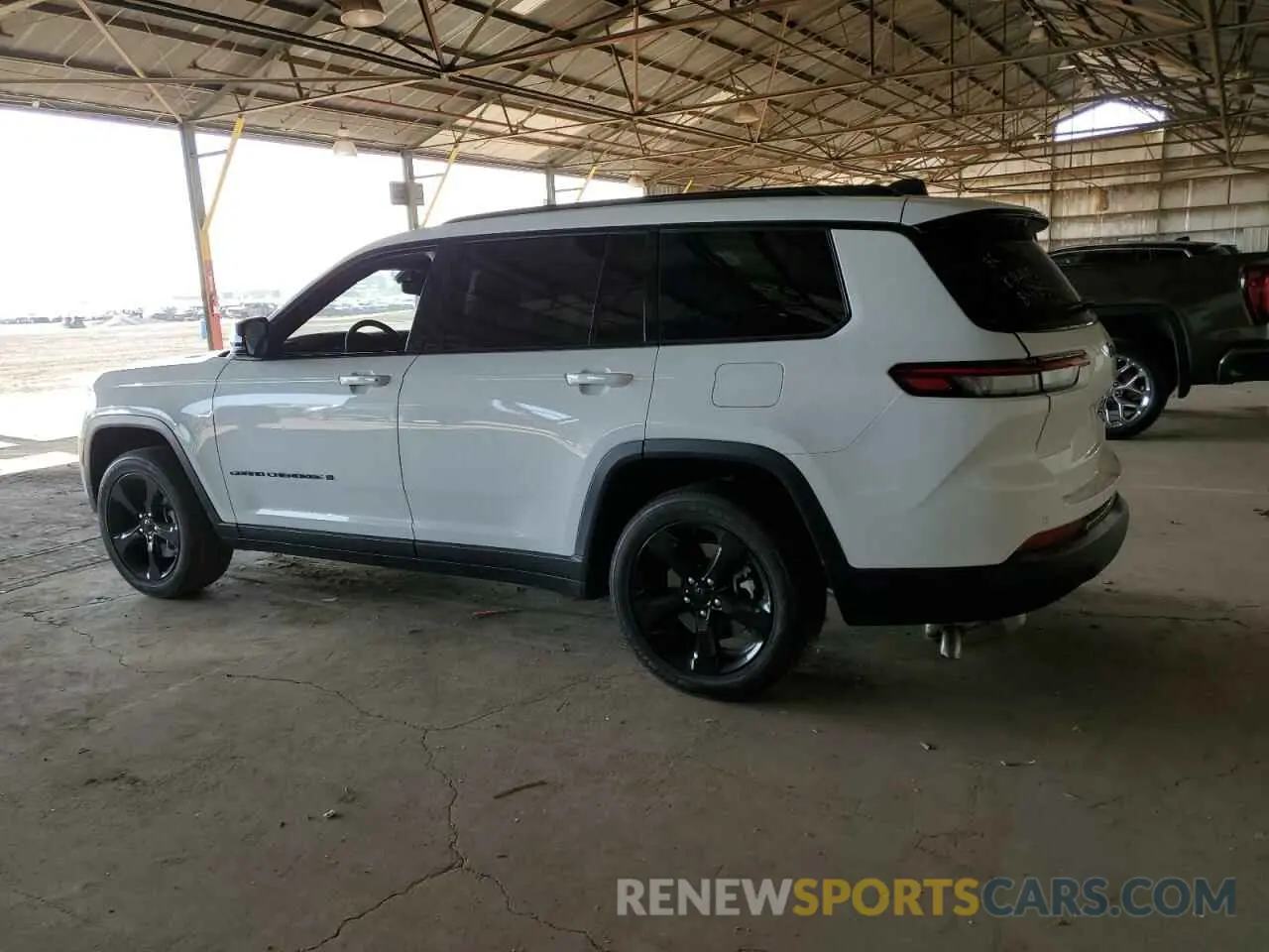 2 Photograph of a damaged car 1C4RJJAGXP8856505 JEEP GRAND CHER 2023