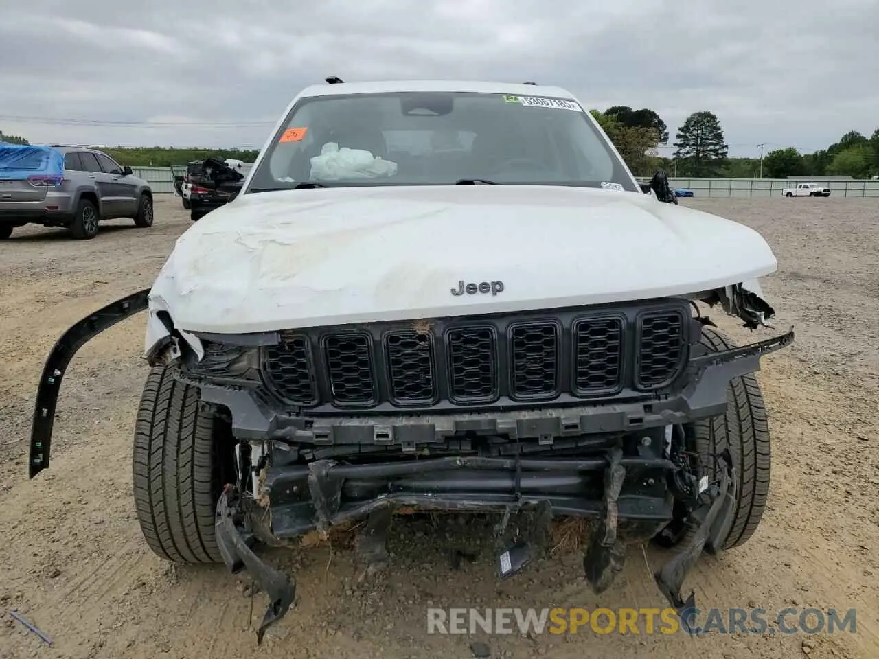 5 Photograph of a damaged car 1C4RJJBG0P8755178 JEEP GRAND CHER 2023