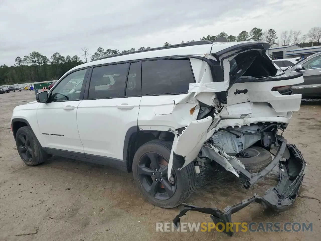 2 Photograph of a damaged car 1C4RJKAG0P8736332 JEEP GRAND CHER 2023