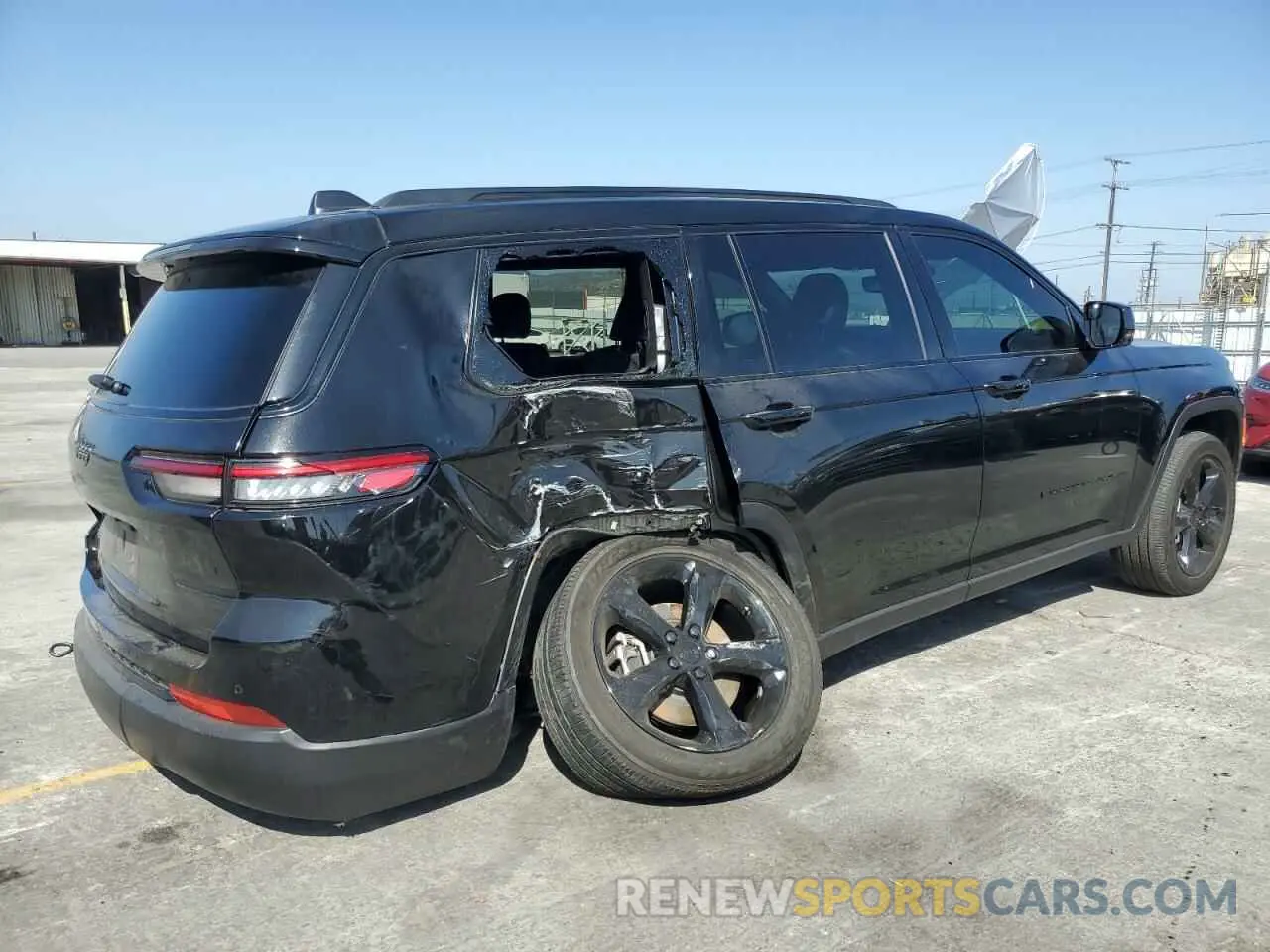 3 Photograph of a damaged car 1C4RJKAG2P8723369 JEEP GRAND CHER 2023