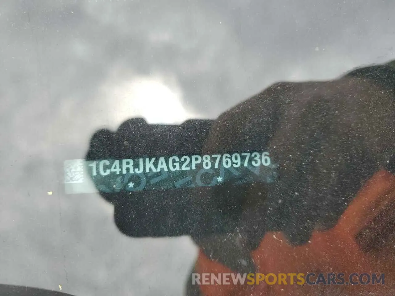 12 Photograph of a damaged car 1C4RJKAG2P8769736 JEEP GRAND CHER 2023
