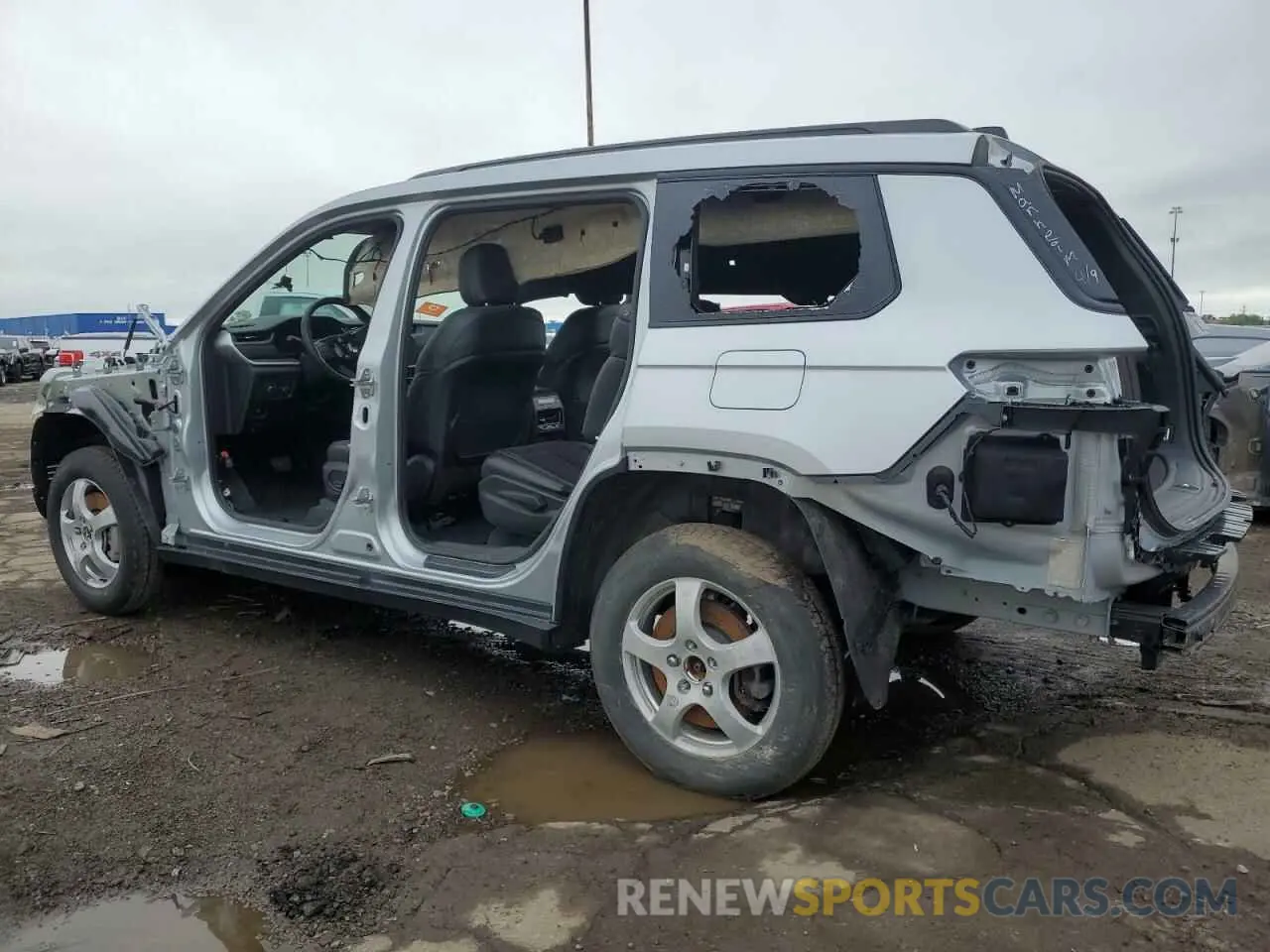 2 Photograph of a damaged car 1C4RJKAG2P8829501 JEEP GRAND CHER 2023