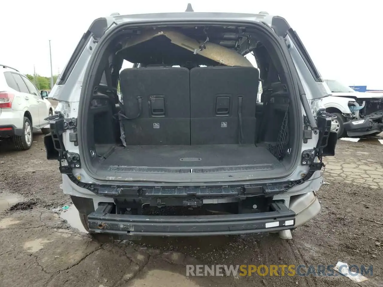 6 Photograph of a damaged car 1C4RJKAG2P8829501 JEEP GRAND CHER 2023