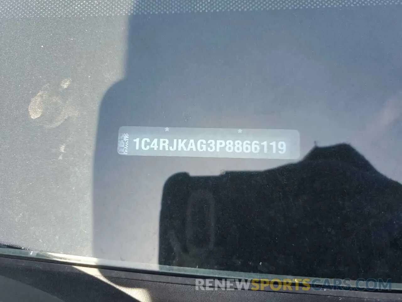 12 Photograph of a damaged car 1C4RJKAG3P8866119 JEEP GRAND CHER 2023