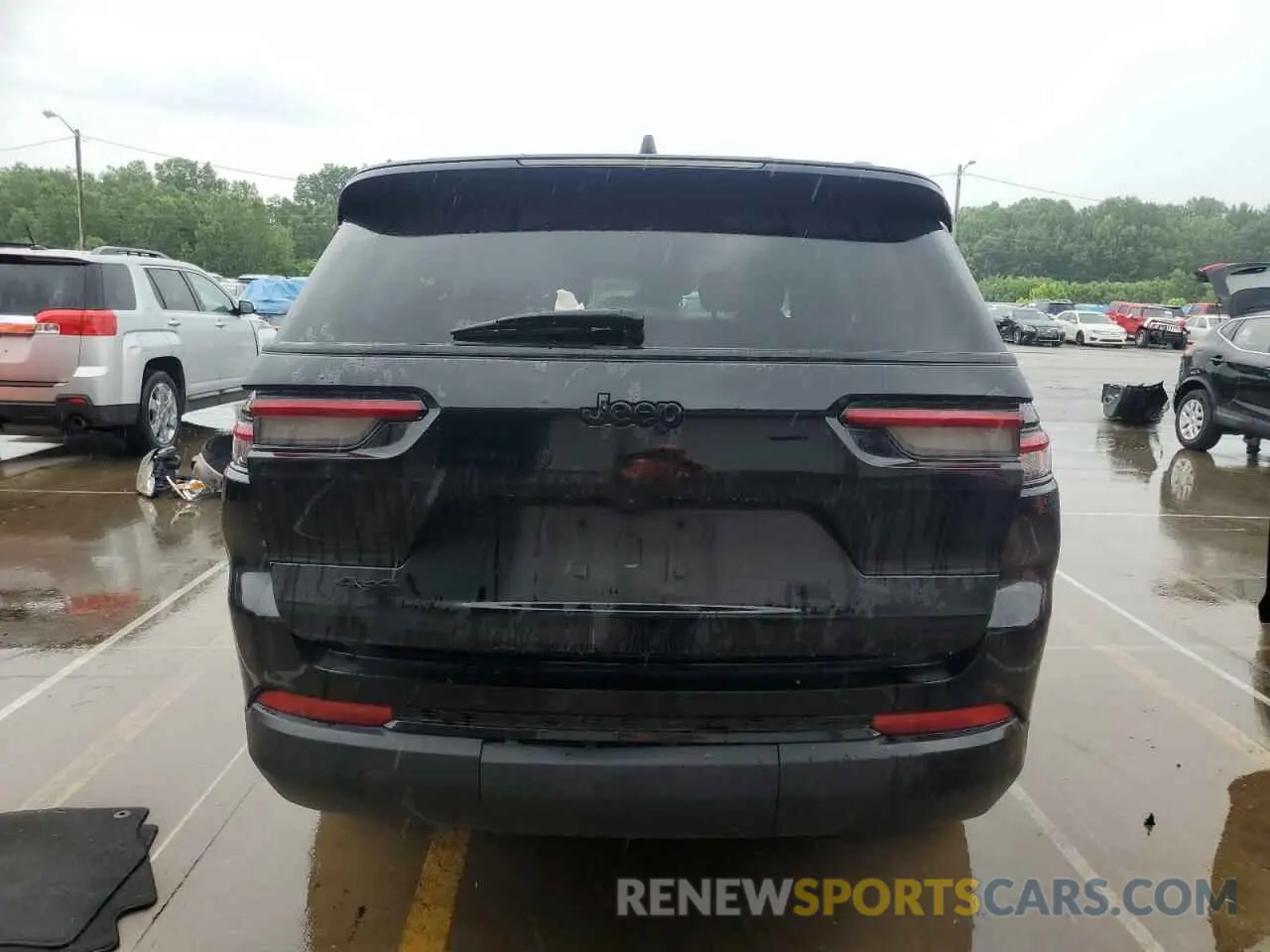 6 Photograph of a damaged car 1C4RJKAG9P8829088 JEEP GRAND CHER 2023