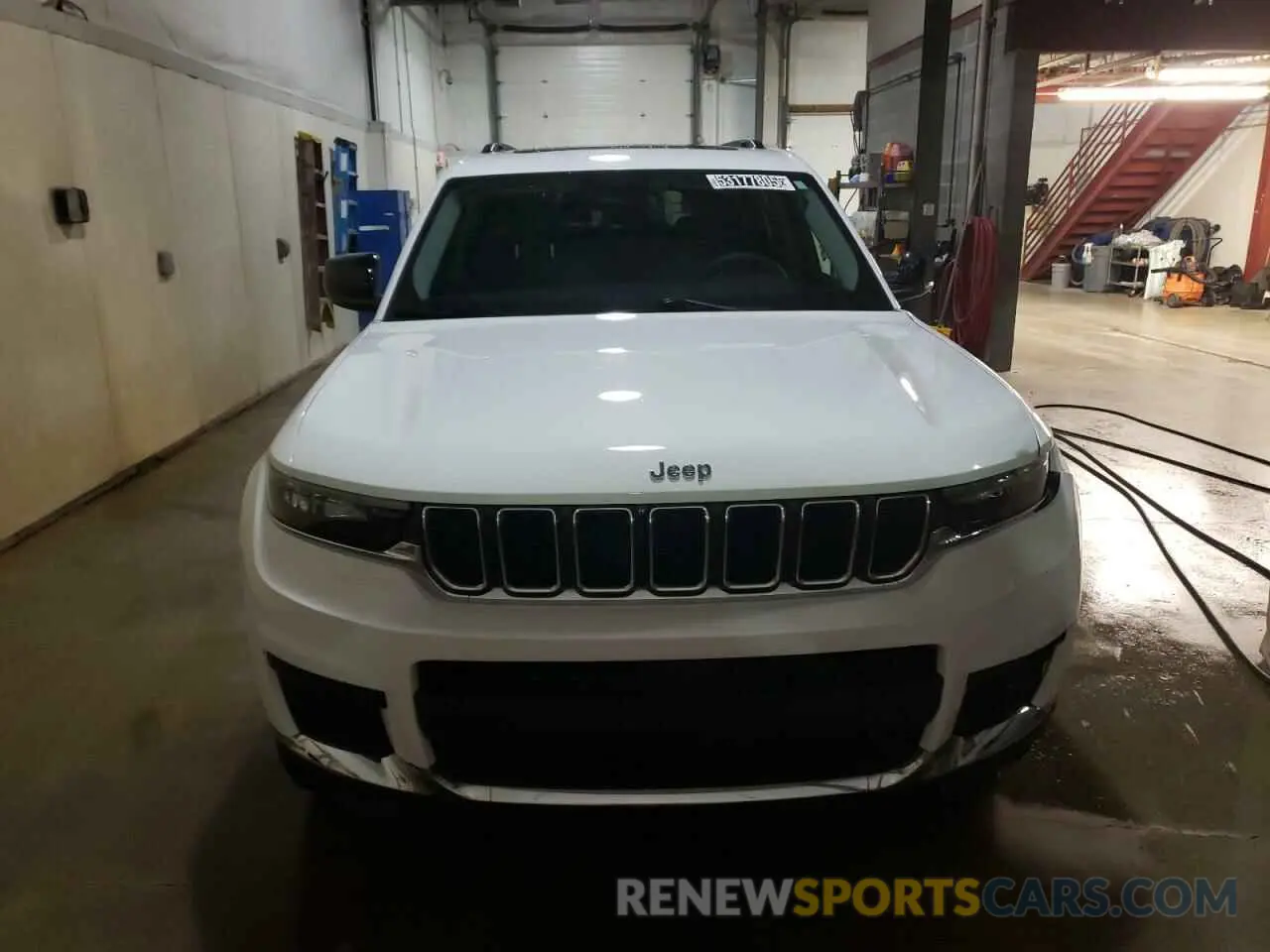 5 Photograph of a damaged car 1C4RJKAGXP8782475 JEEP GRAND CHER 2023