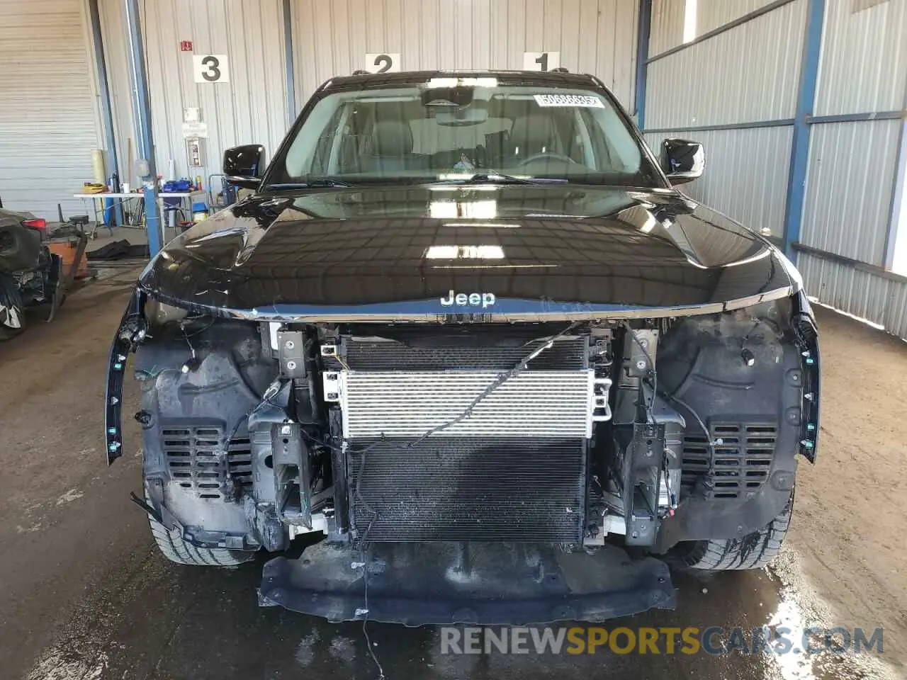 5 Photograph of a damaged car 1C4RJKBG6P8824221 JEEP GRAND CHER 2023