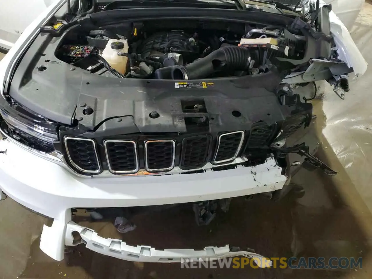 12 Photograph of a damaged car 1C4RJKBG6P8886489 JEEP GRAND CHER 2023