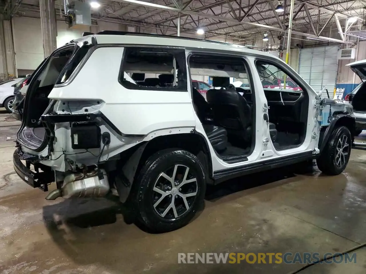 3 Photograph of a damaged car 1C4RJKBG7P8806567 JEEP GRAND CHER 2023