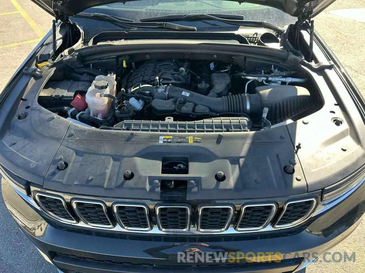 9 Photograph of a damaged car 1C4RJKBG8P8702475 JEEP GRAND CHER 2023