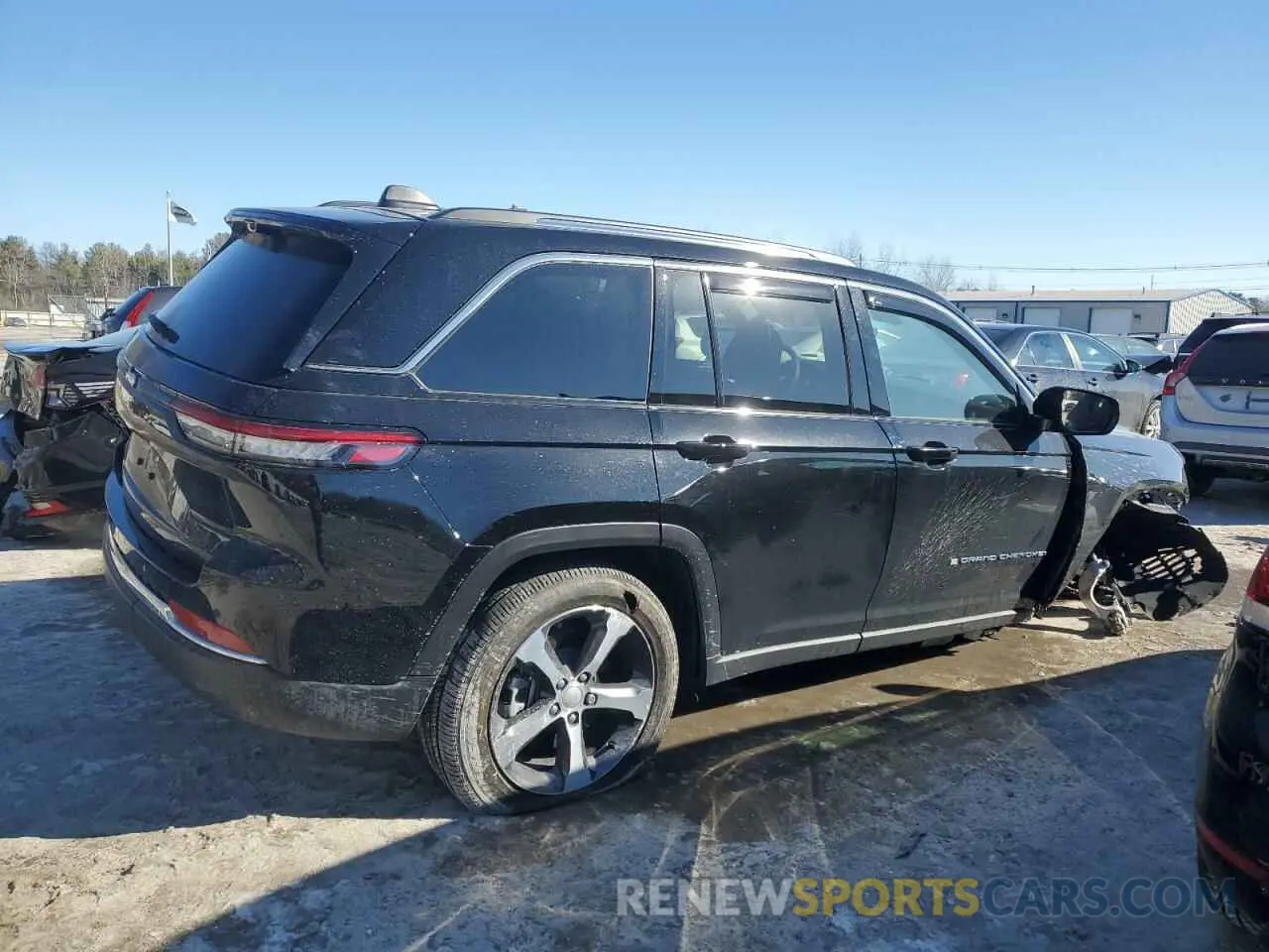 3 Photograph of a damaged car 1C4RJYB62PC650669 JEEP GRAND CHER 2023