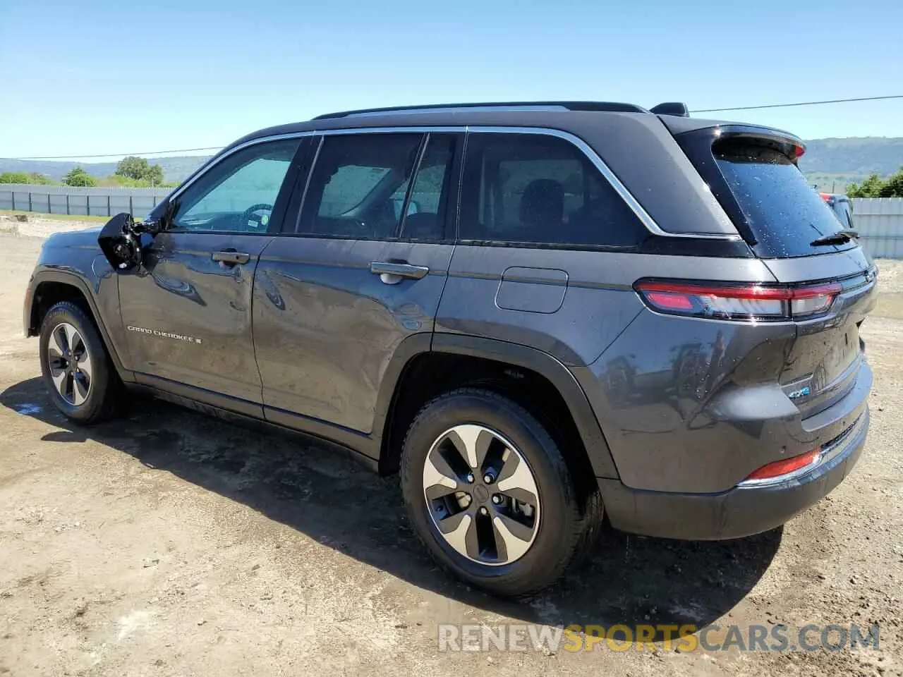 2 Photograph of a damaged car 1C4RJYB63PC624016 JEEP GRAND CHER 2023