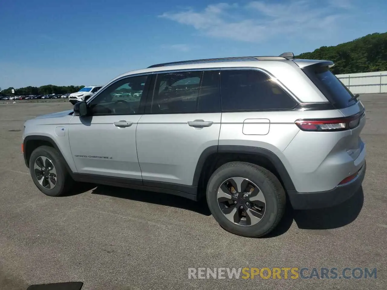 2 Photograph of a damaged car 1C4RJYB64PC648891 JEEP GRAND CHER 2023