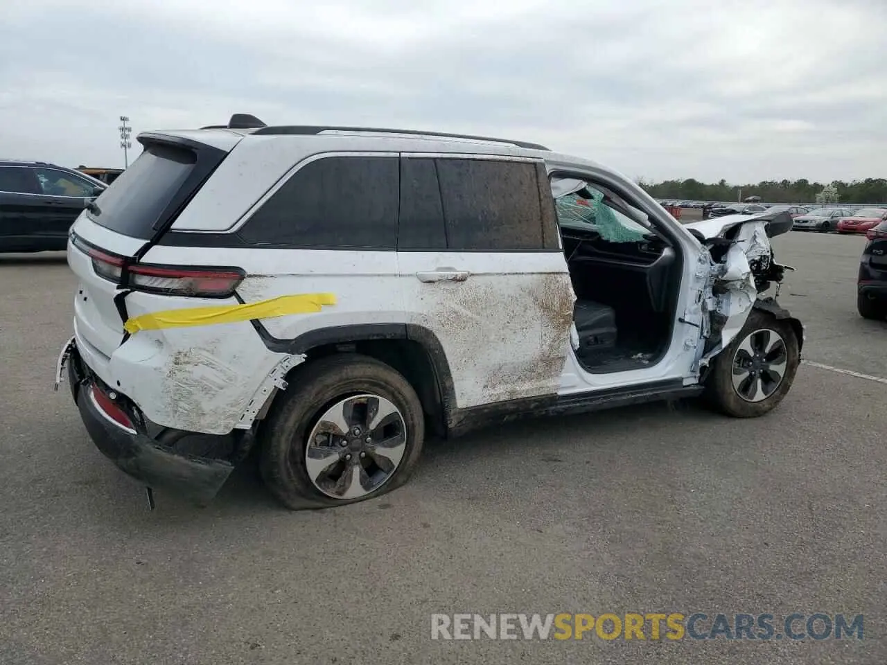 3 Photograph of a damaged car 1C4RJYB64PC650219 JEEP GRAND CHER 2023