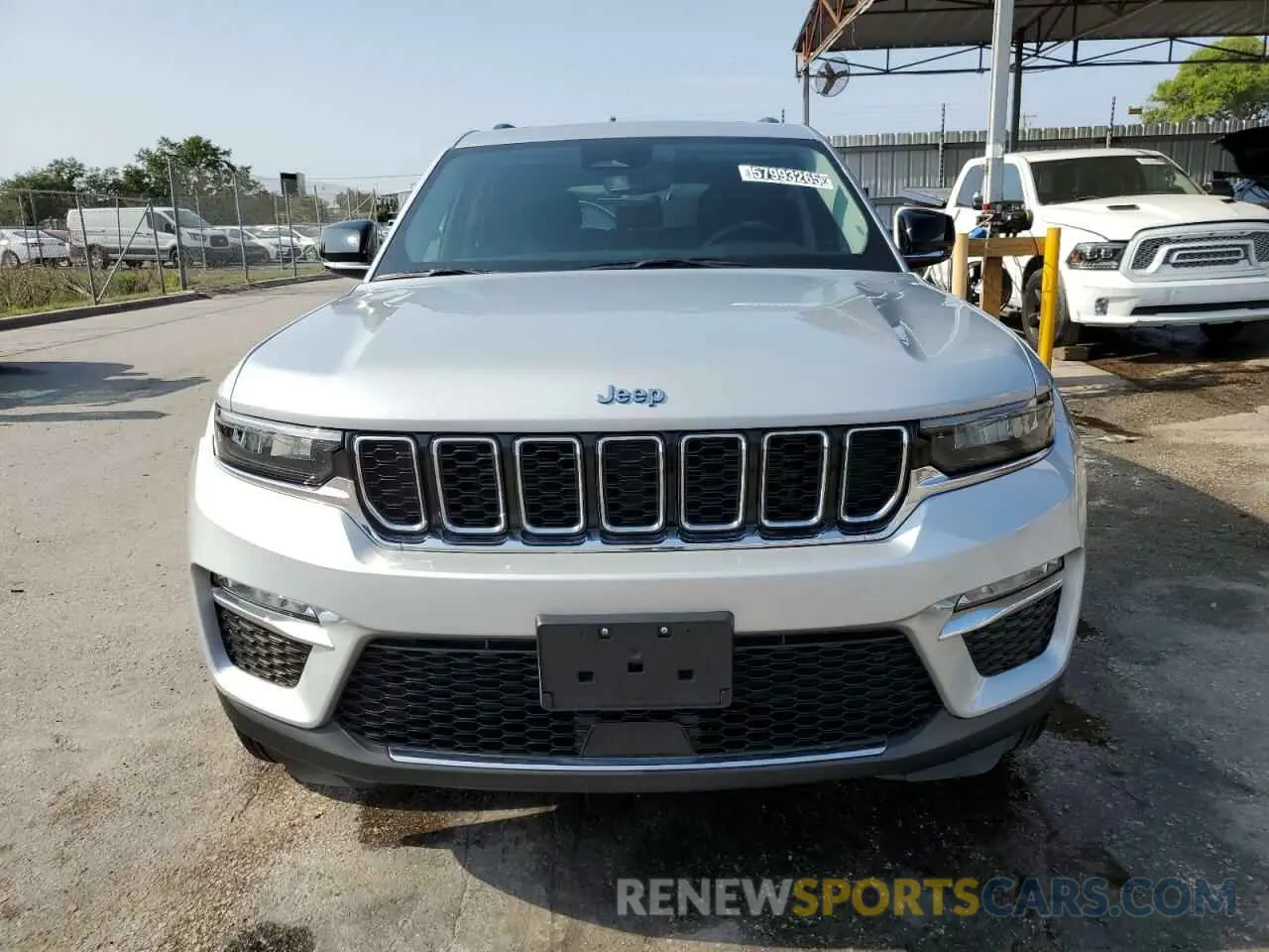 5 Photograph of a damaged car 1C4RJYB65PC633557 JEEP GRAND CHER 2023