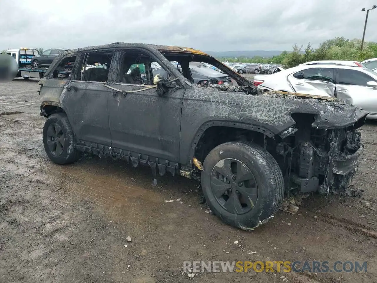 4 Photograph of a damaged car 1C4RJYB67PC665278 JEEP GRAND CHER 2023