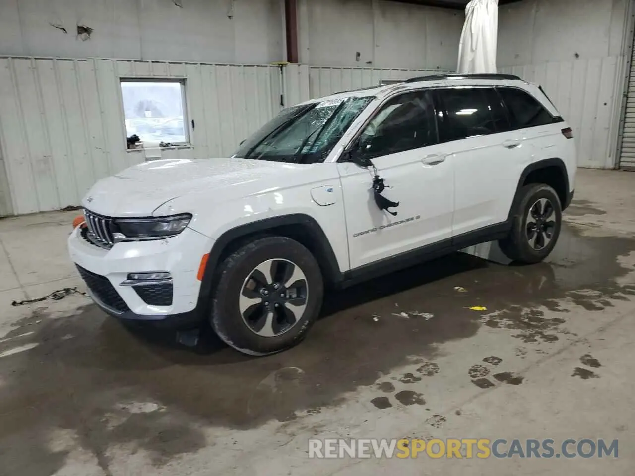 1 Photograph of a damaged car 1C4RJYB69PC650605 JEEP GRAND CHER 2023