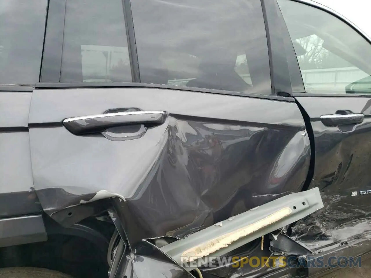 11 Photograph of a damaged car 1C4RJYD62PC663838 JEEP GRAND CHER 2023