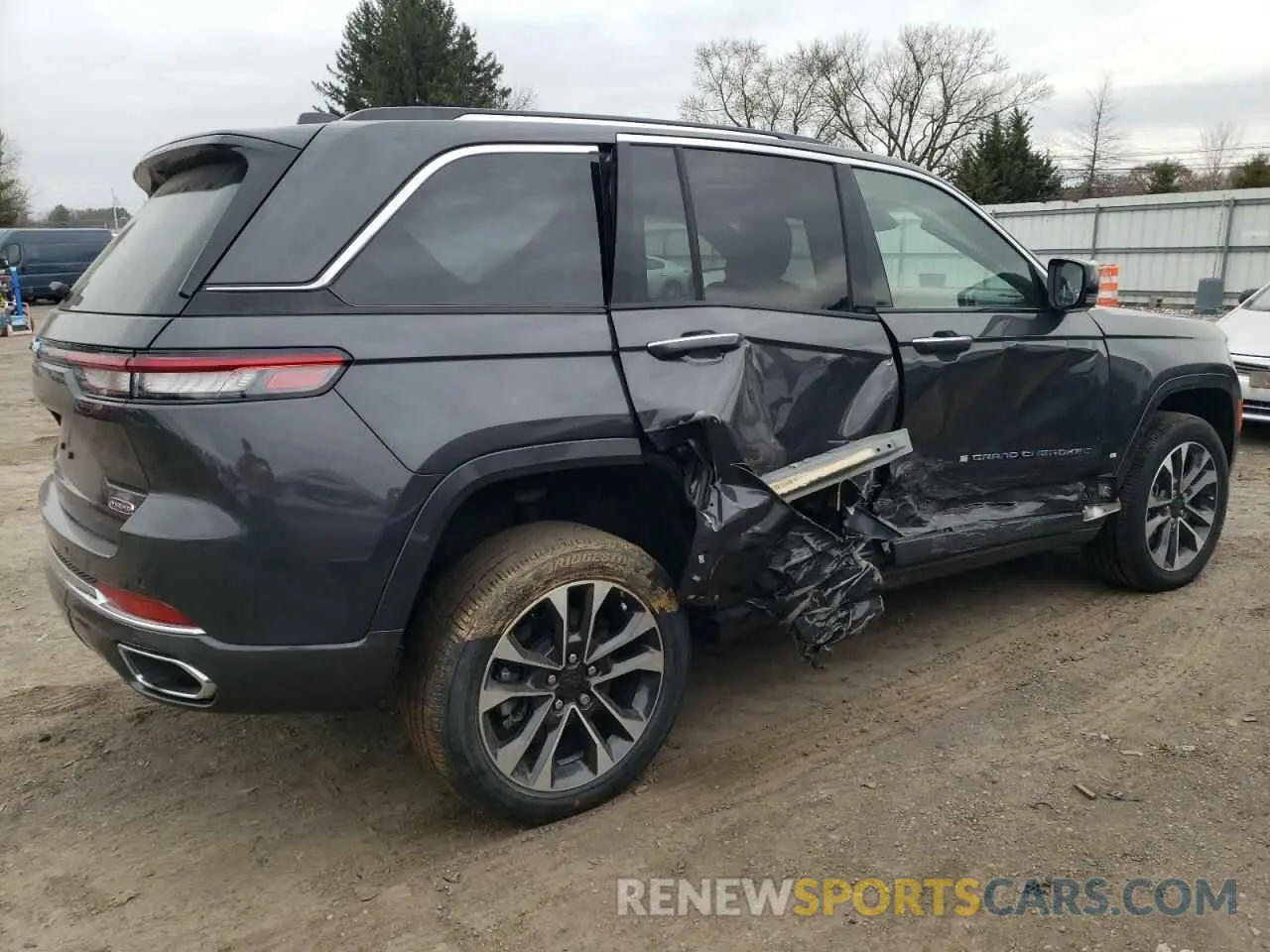3 Photograph of a damaged car 1C4RJYD62PC663838 JEEP GRAND CHER 2023