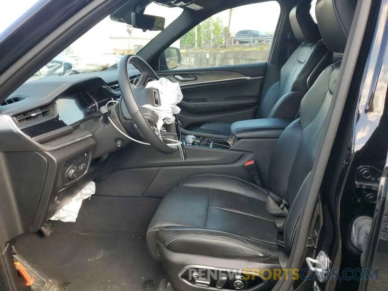 7 Photograph of a damaged car 1C4RJYD6XP8849145 JEEP GRAND CHER 2023