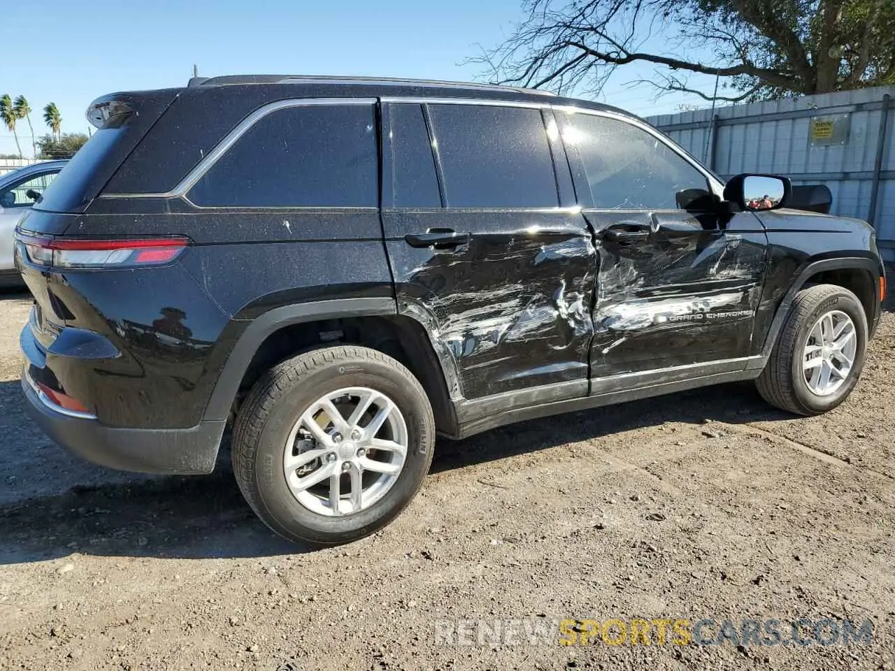 3 Photograph of a damaged car 1C4RJGAG9RC684597 JEEP GRAND CHER 2024