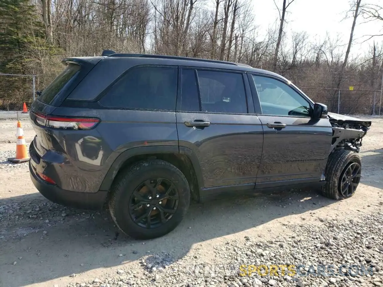 3 Photograph of a damaged car 1C4RJHAG3RC178981 JEEP GRAND CHER 2024