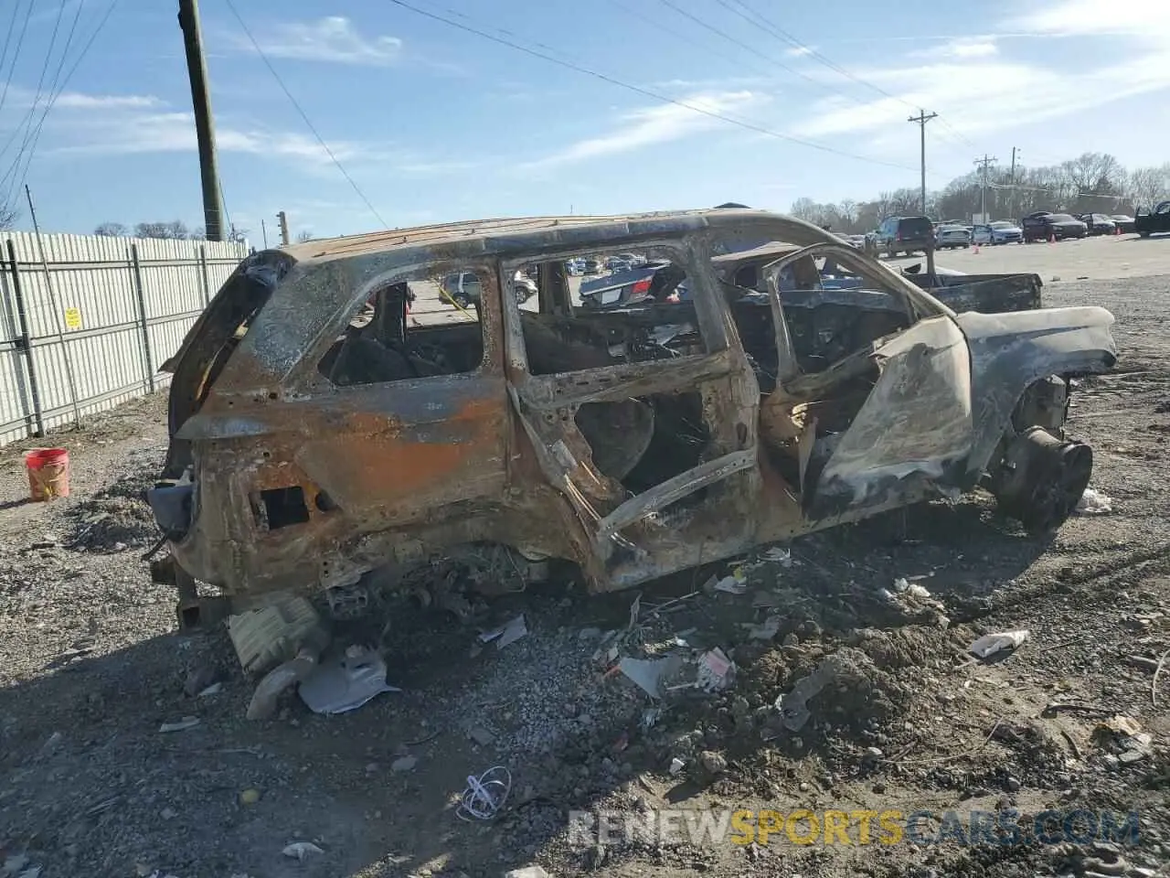 3 Photograph of a damaged car 1C4RJHAG5R8950609 JEEP GRAND CHER 2024