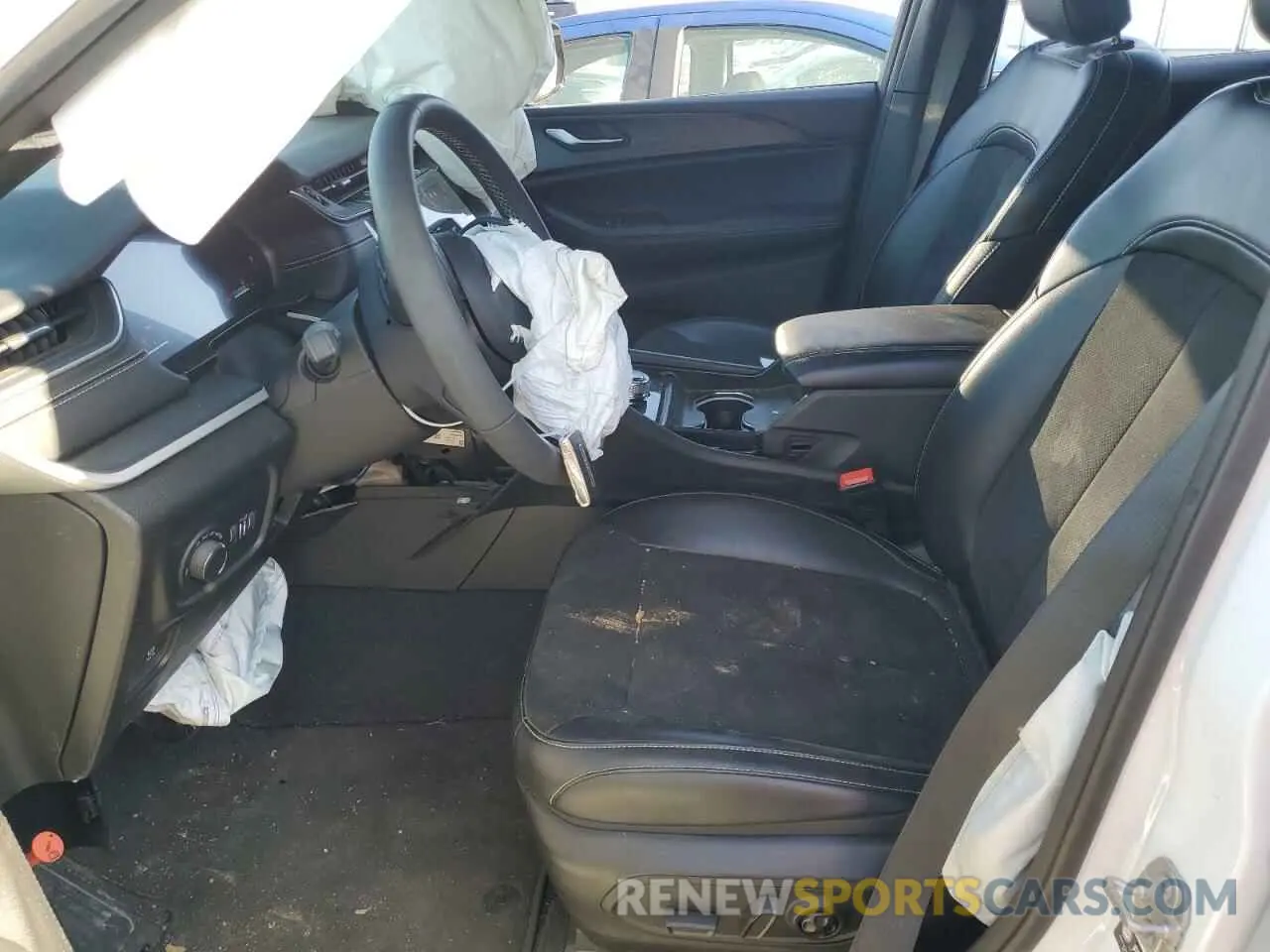 7 Photograph of a damaged car 1C4RJHAG8R8934050 JEEP GRAND CHER 2024