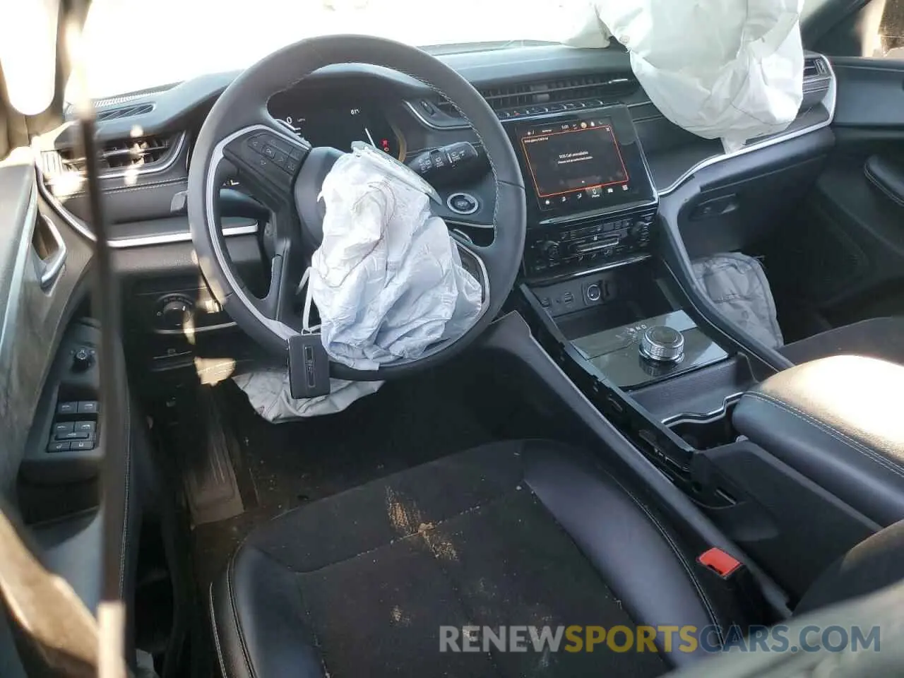 8 Photograph of a damaged car 1C4RJHAG8R8934050 JEEP GRAND CHER 2024