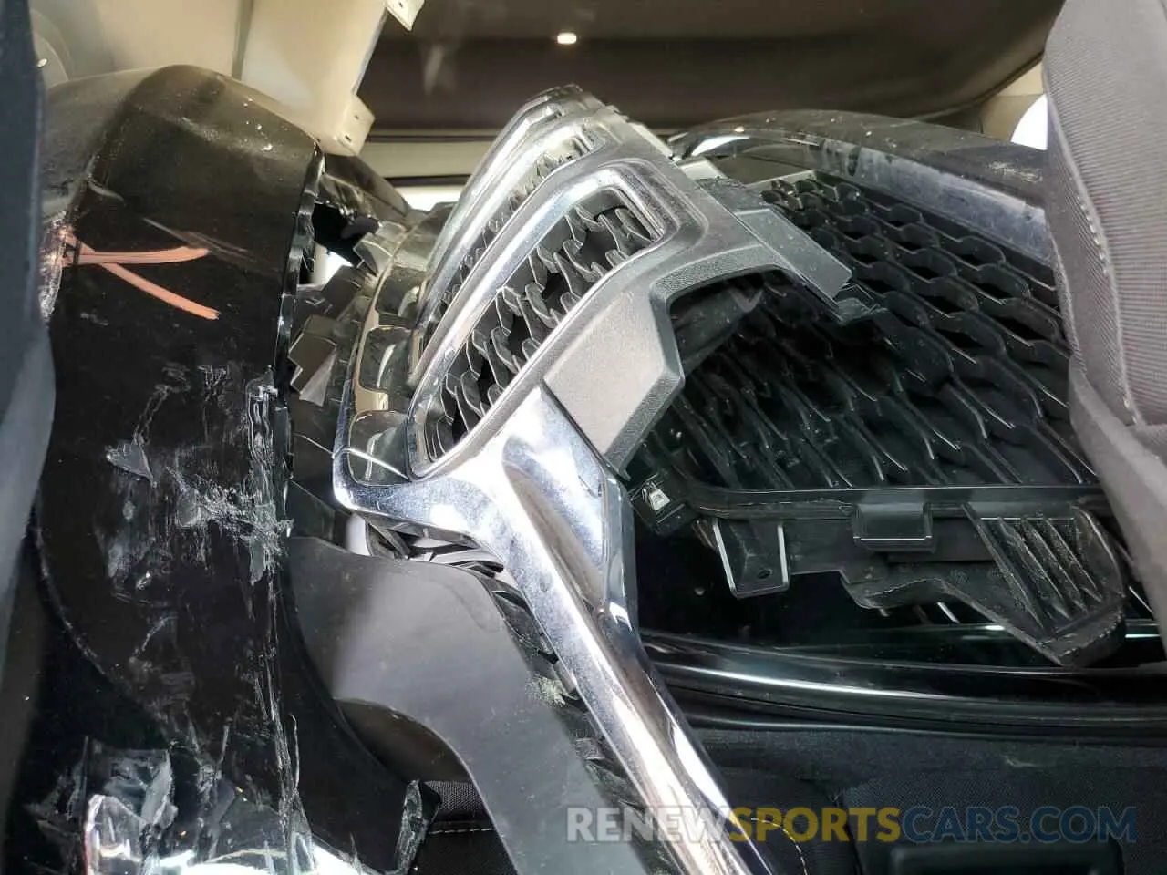 10 Photograph of a damaged car 1C4RJHAG9R8574156 JEEP GRAND CHER 2024