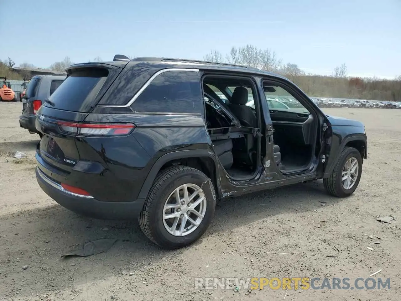 3 Photograph of a damaged car 1C4RJHAG9R8574156 JEEP GRAND CHER 2024