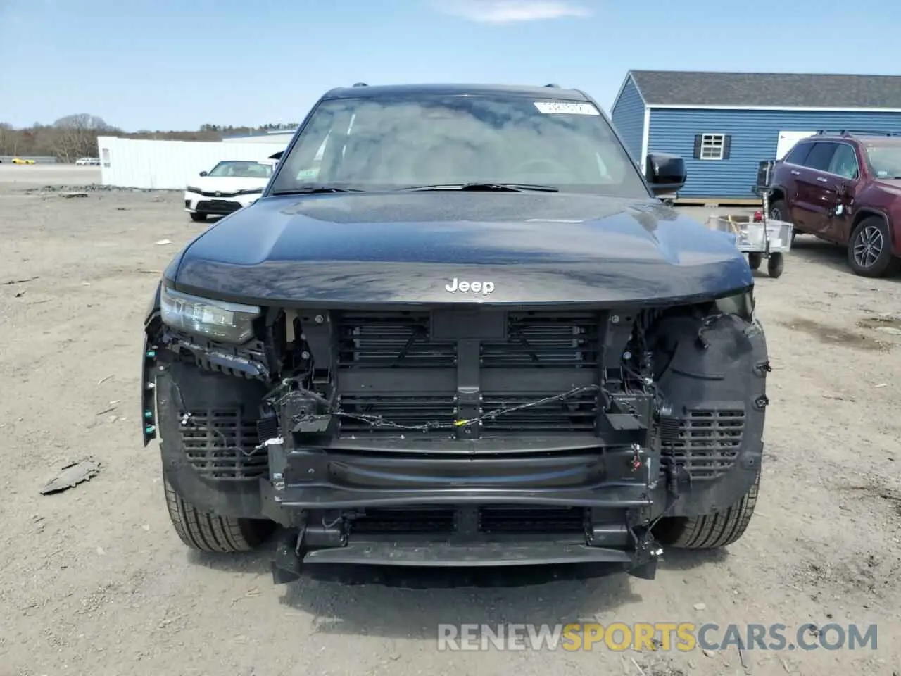 5 Photograph of a damaged car 1C4RJHAG9R8574156 JEEP GRAND CHER 2024