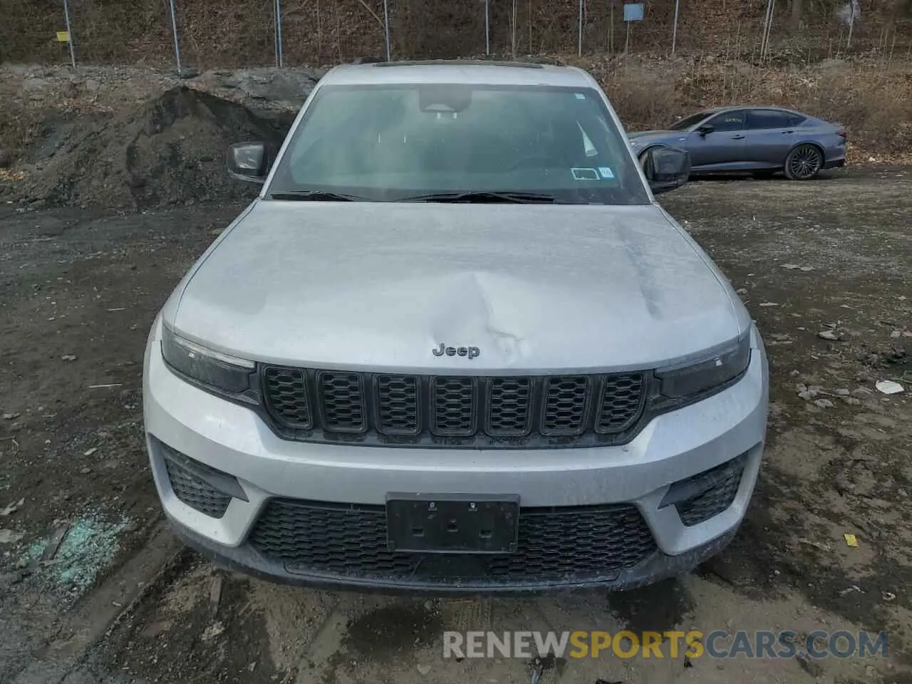5 Photograph of a damaged car 1C4RJHAG9RC700528 JEEP GRAND CHER 2024