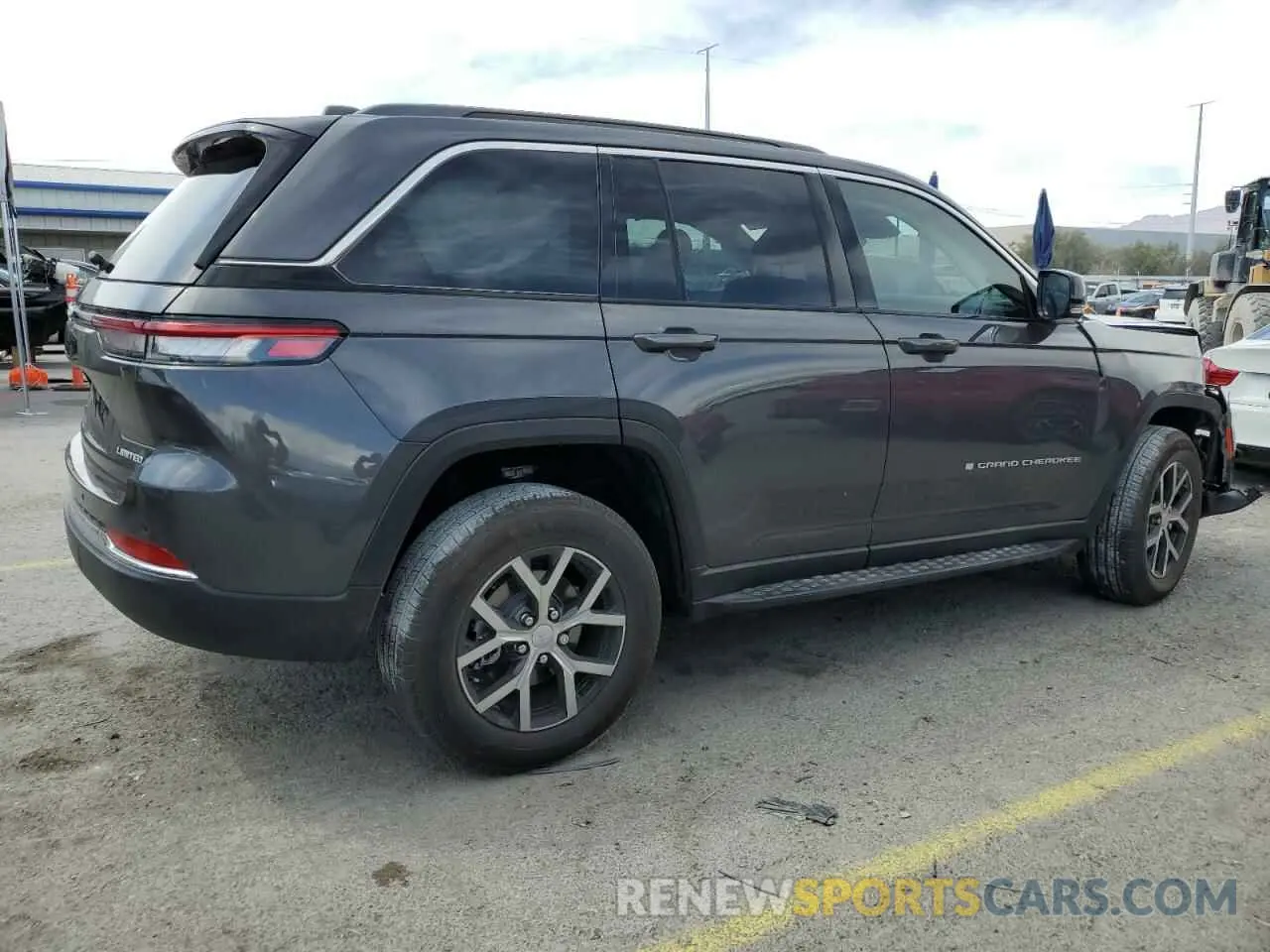 3 Photograph of a damaged car 1C4RJHBG1RC166777 JEEP GRAND CHER 2024