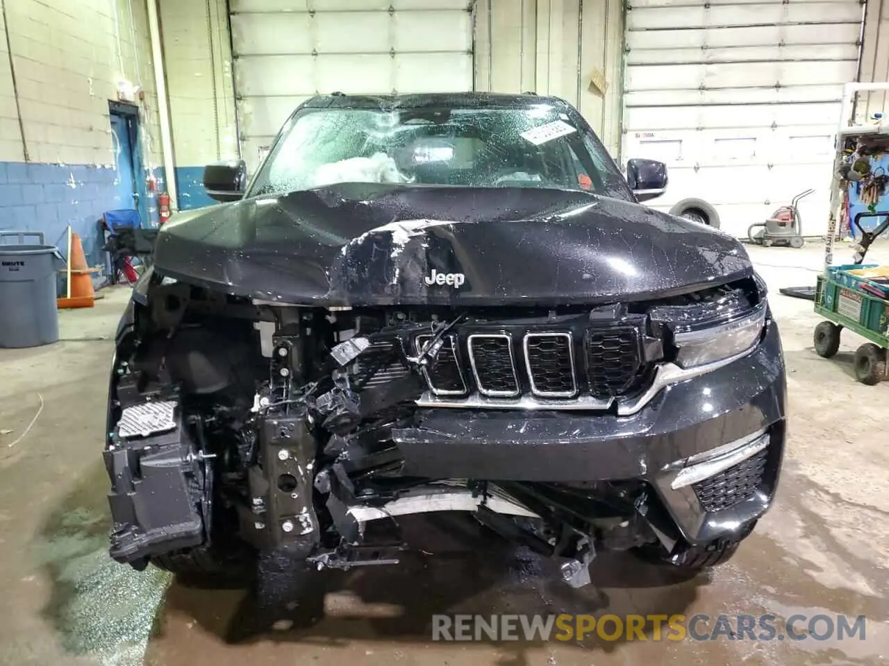 5 Photograph of a damaged car 1C4RJHBG7RC166637 JEEP GRAND CHER 2024