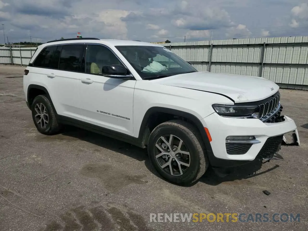 4 Photograph of a damaged car 1C4RJHBG7RC180487 JEEP GRAND CHER 2024