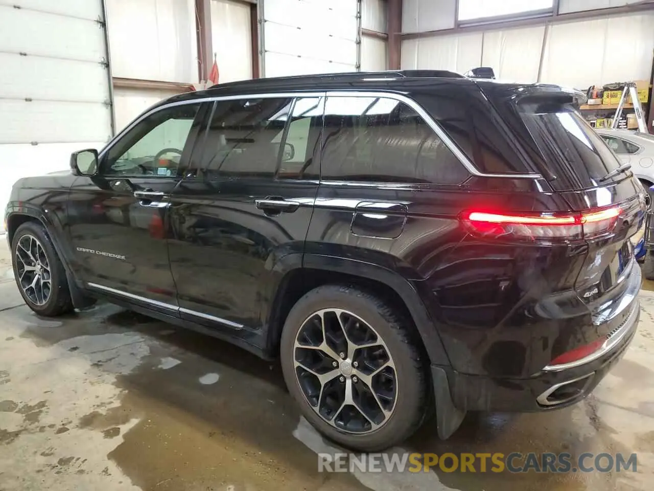 2 Photograph of a damaged car 1C4RJHEG5R8517916 JEEP GRAND CHER 2024