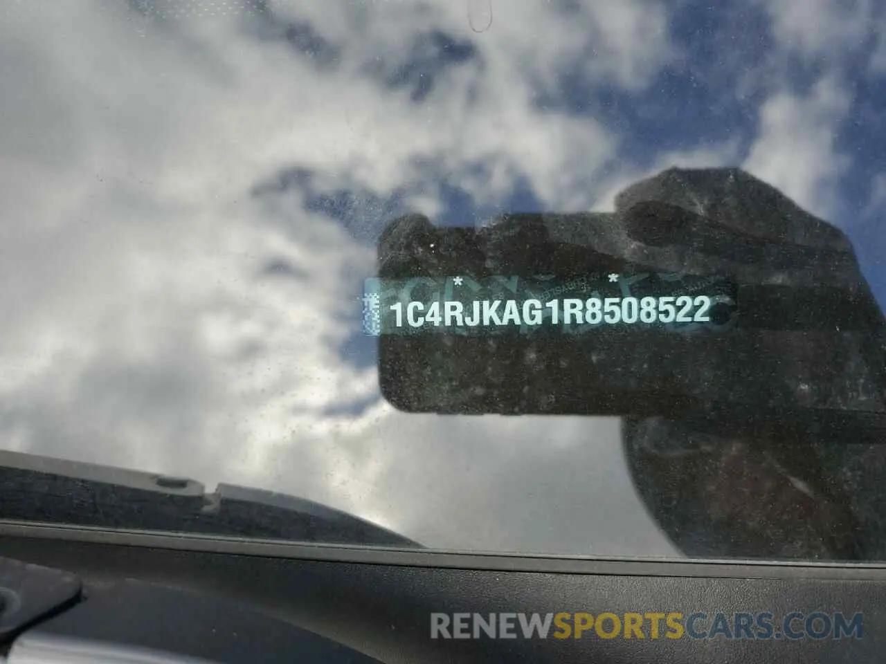12 Photograph of a damaged car 1C4RJKAG1R8508522 JEEP GRAND CHER 2024