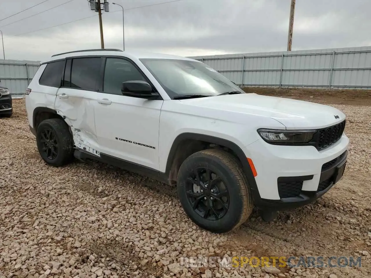 4 Photograph of a damaged car 1C4RJKAG2R8609472 JEEP GRAND CHER 2024