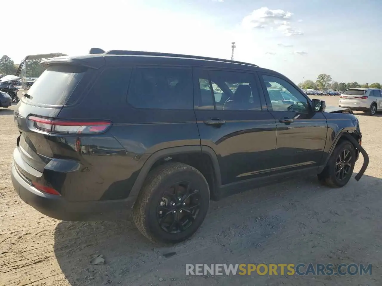 3 Photograph of a damaged car 1C4RJKAG2R8950385 JEEP GRAND CHER 2024