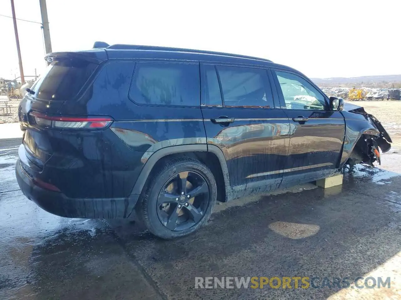 3 Photograph of a damaged car 1C4RJKAG6R8950468 JEEP GRAND CHER 2024