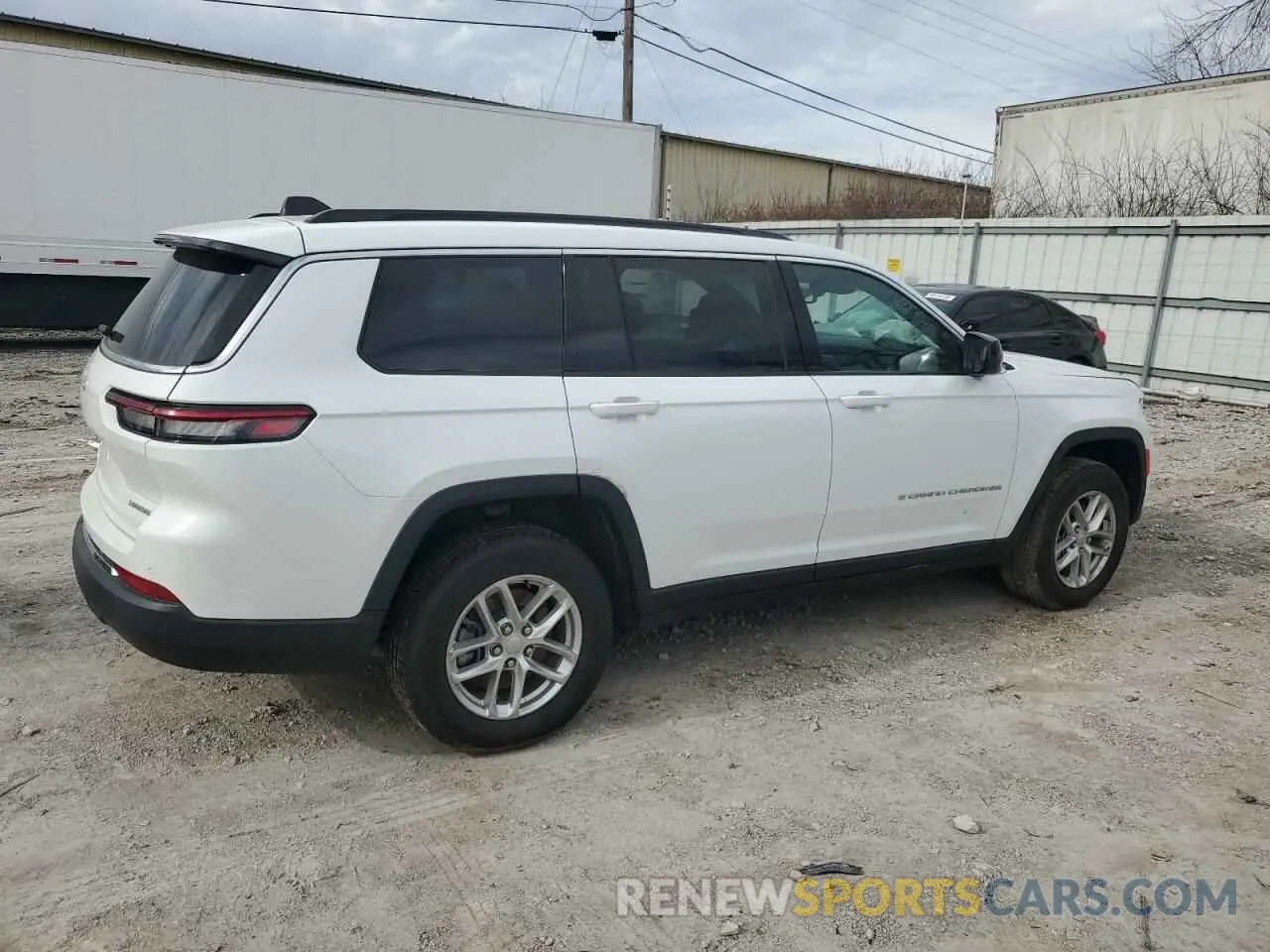 3 Photograph of a damaged car 1C4RJKAG7R8620399 JEEP GRAND CHER 2024