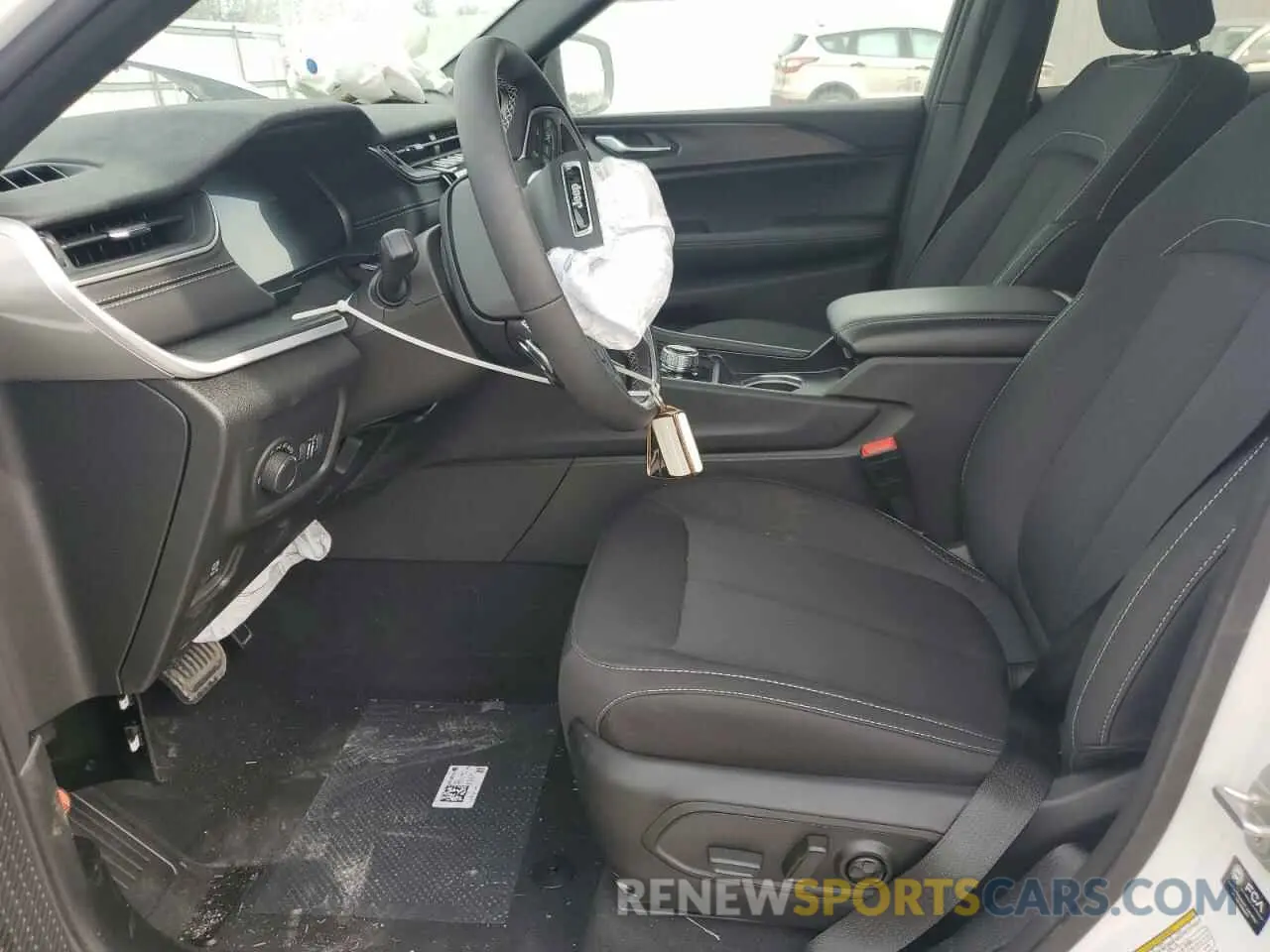 7 Photograph of a damaged car 1C4RJKAG7R8620399 JEEP GRAND CHER 2024